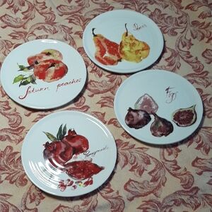 Fruit-Themed Ceramic Plate Set